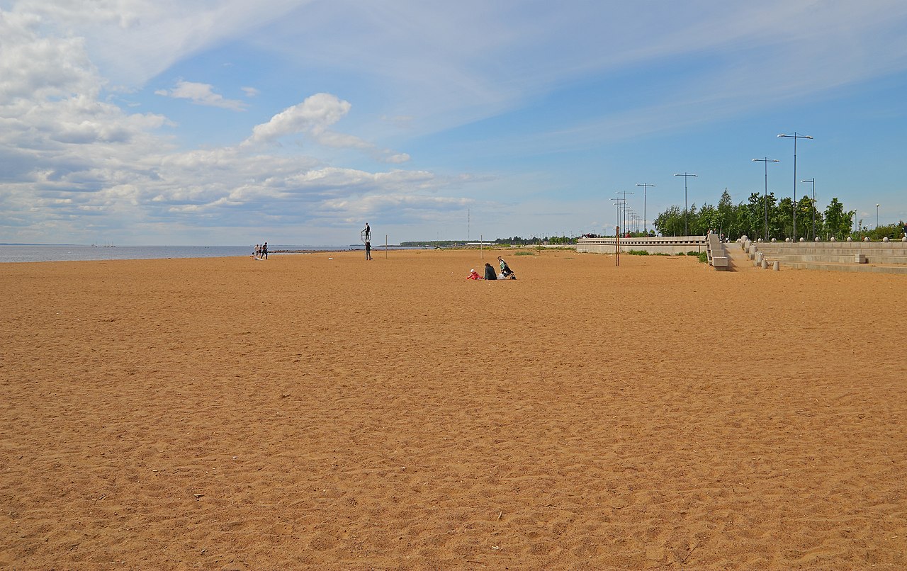 Пляж Парка 300-летия на берегу Финского залива, Приморский район СПб